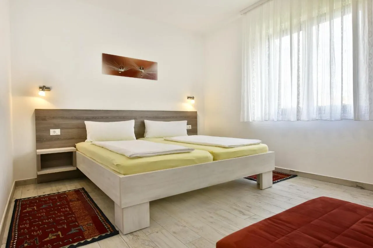 Appartement Ferienwohnungen Erika Poreč Kroatië